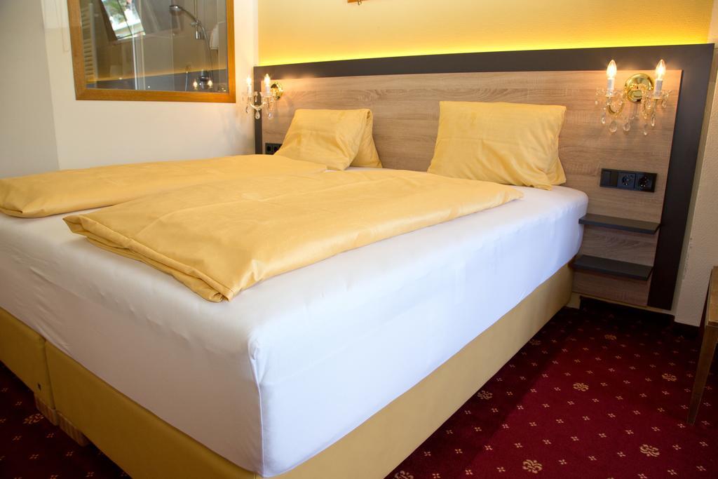Villa Desiree - Hotel Garni - Adults Only 菲拉赫 外观 照片