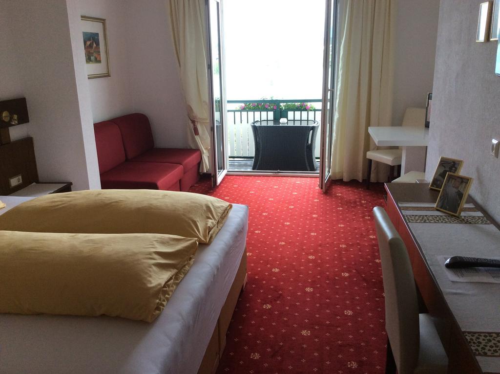 Villa Desiree - Hotel Garni - Adults Only 菲拉赫 外观 照片