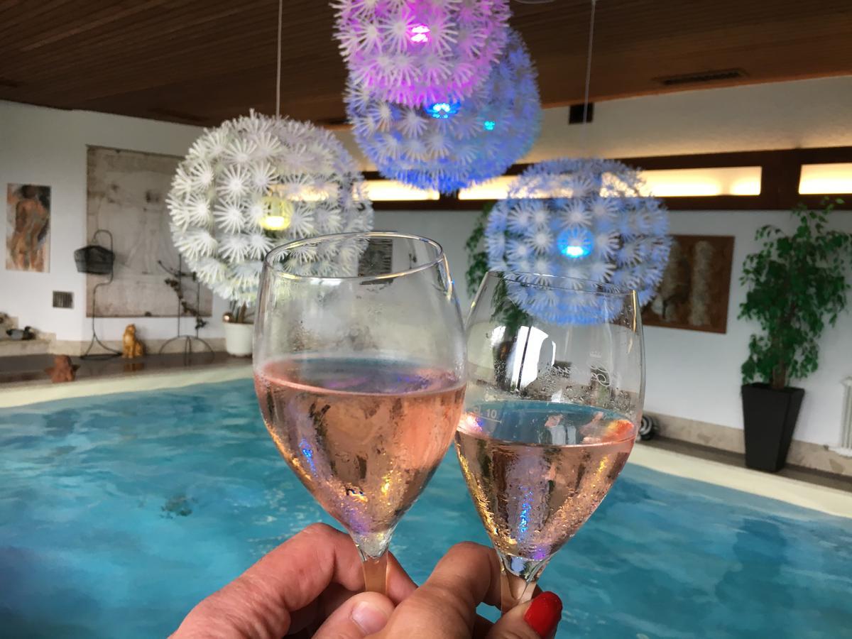 Villa Desiree - Hotel Garni - Adults Only 菲拉赫 外观 照片